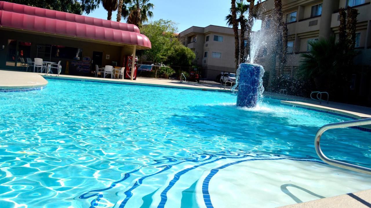 Ramada Las Vegas Dış mekan fotoğraf