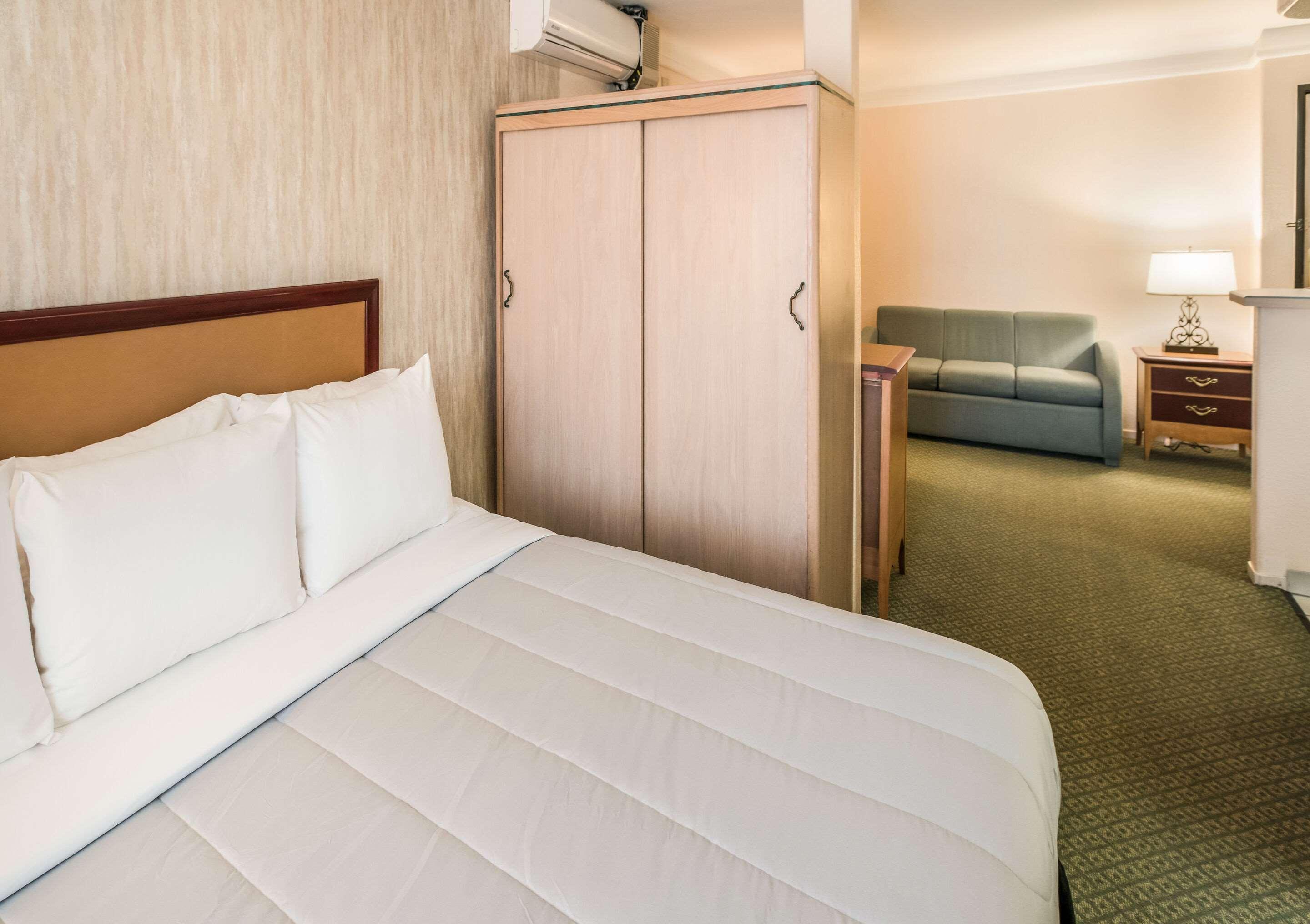 Ramada Las Vegas Dış mekan fotoğraf