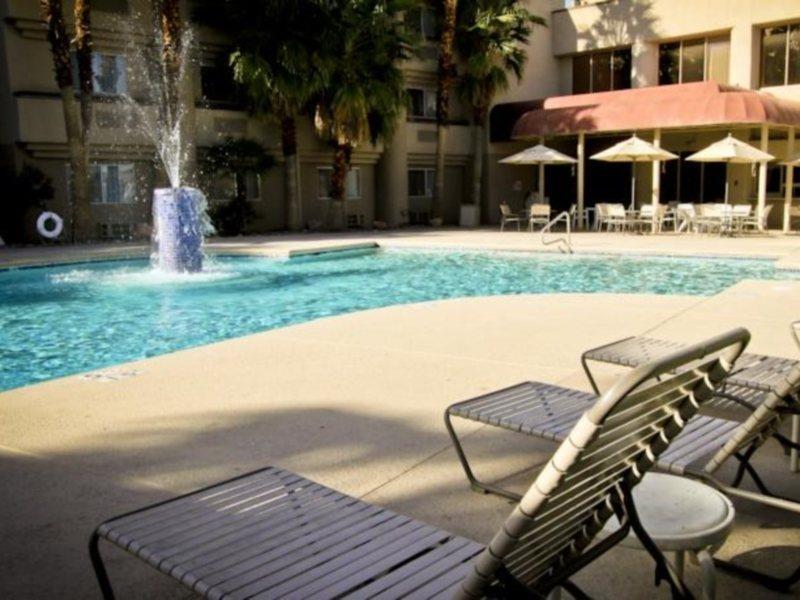 Ramada Las Vegas Dış mekan fotoğraf