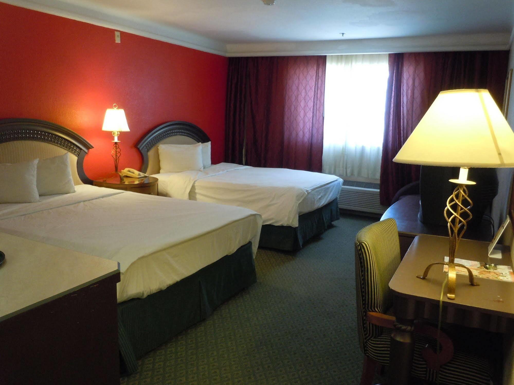 Ramada Las Vegas Dış mekan fotoğraf